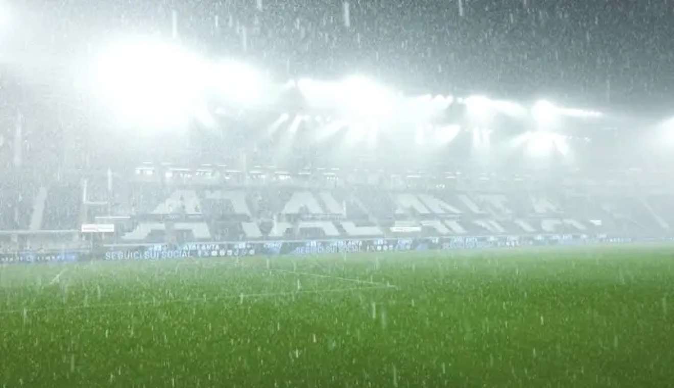 🌧️ Матч с «Краснодаром» перенесён из-за непогоды!
